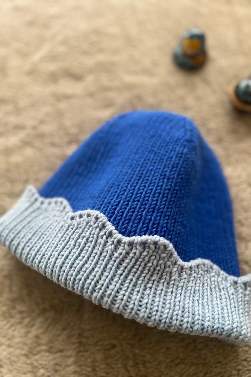 Holding the Wave Beanie - Image 7